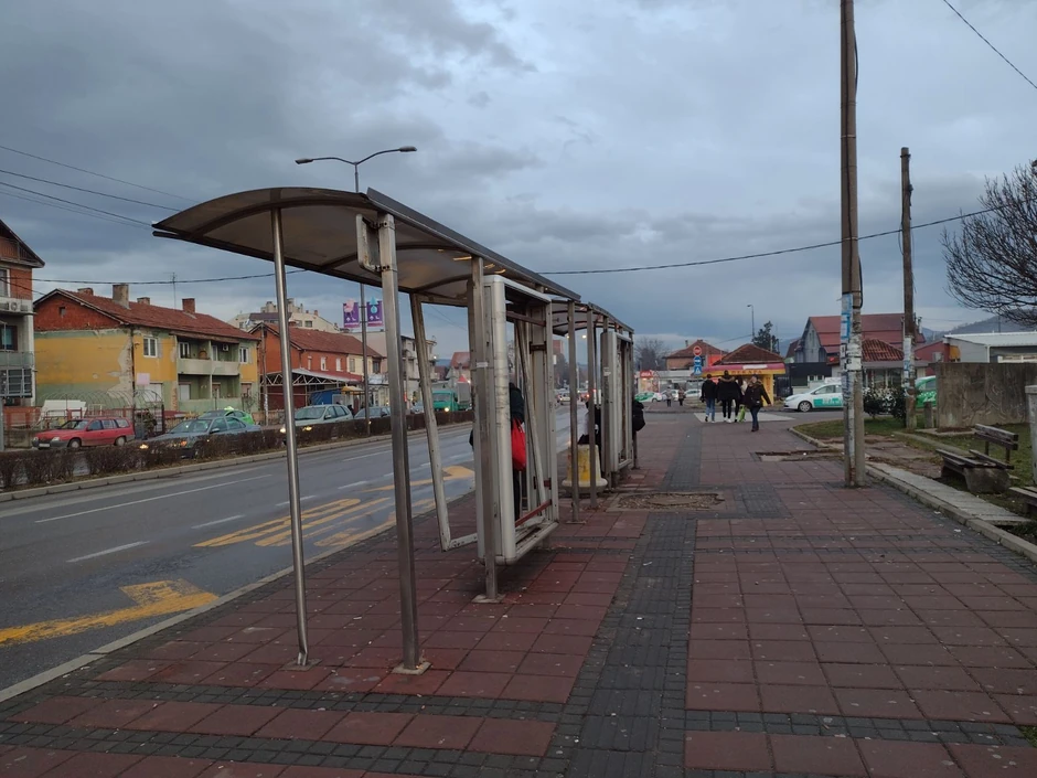 Autobusko stajalište na Trošarini