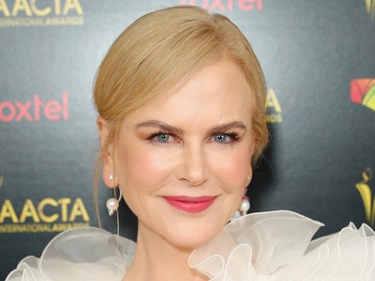 Nicole Kidman gyönyörű a habtenger ruhájában