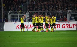 Eksplozje w pobliżu autokaru z piłkarzami Borussii Dortmund