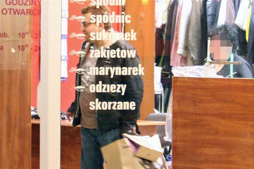 Bartosz Węglarczyk u krawcowej