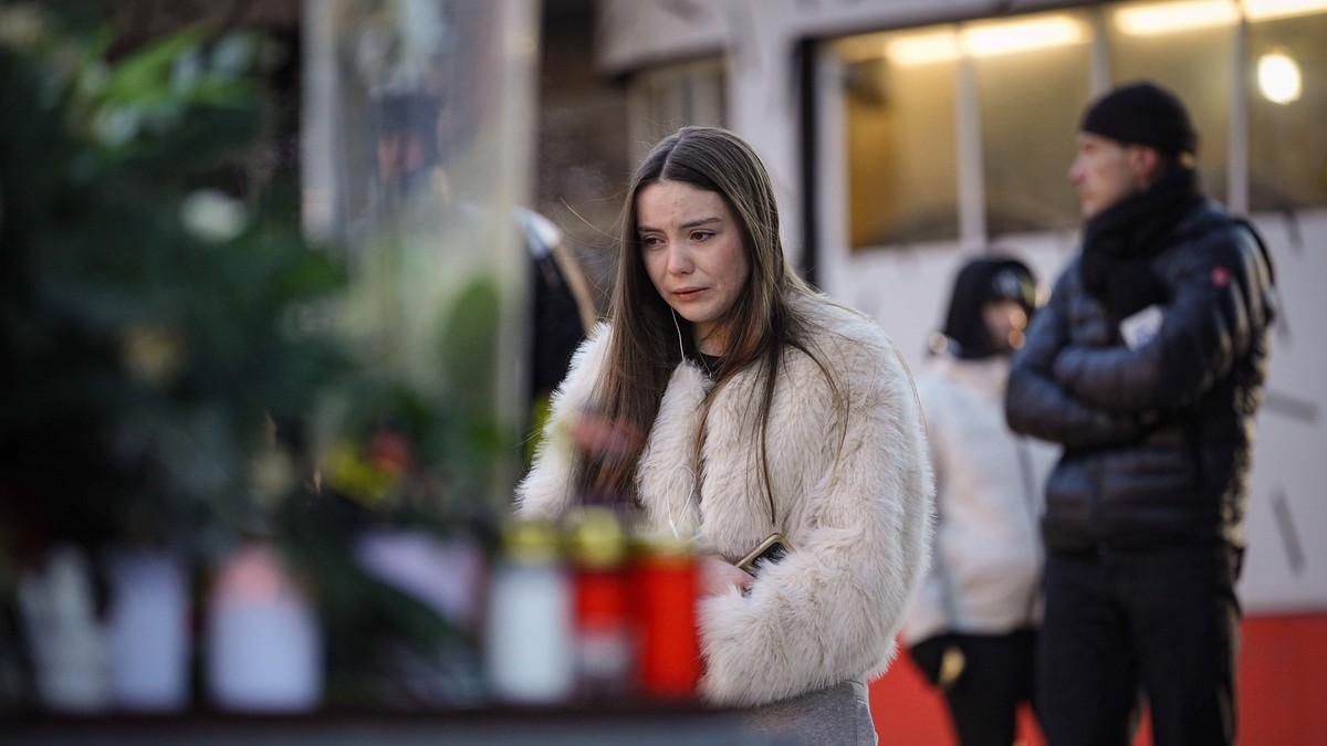 Odavanje pošte stradalima u Kran-Montani