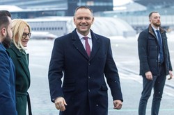 Spór na linii Nawrocki – Tusk. Polacy mają dość [Sondaż]