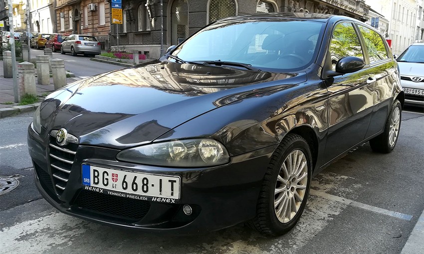 4-Alfa-Romeo-147