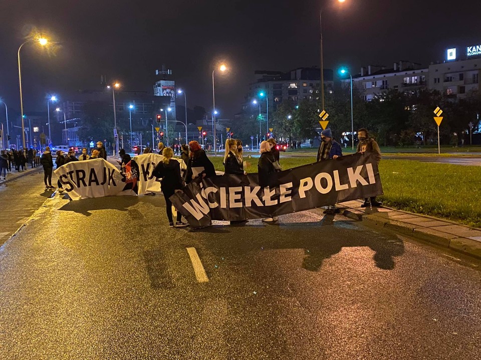 Warszawa - protest przeciwko zaostrzeniu prawa antyaborcyjnego