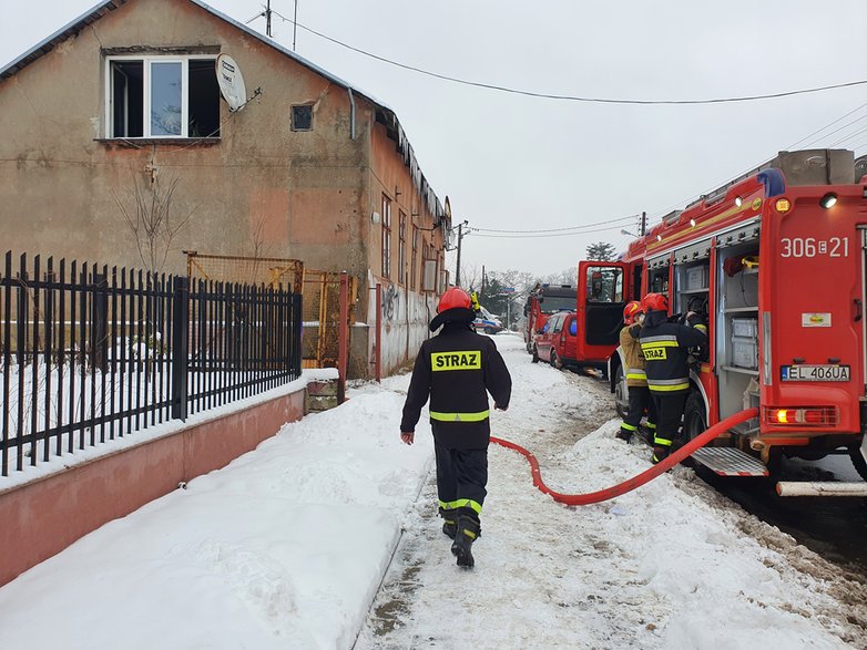 Niegroźny pożar przy ul. Przestrzennej w Łodzi