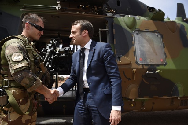 Macron z wizytą w Afryce