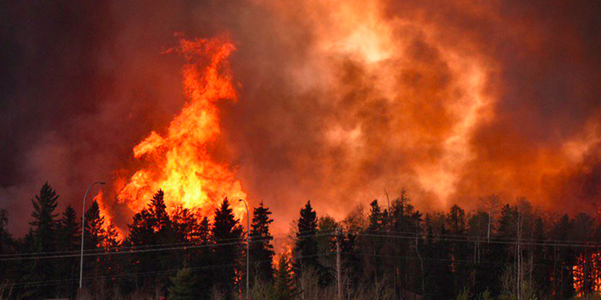 A wildfire is worsening along highway 63 in Fort McMurray, Alberta