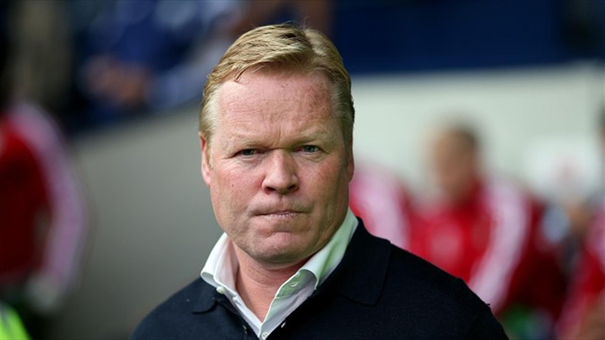 Ronald Koeman nie narzeka na brak ofert ze strony angielskich klubów. 53-letniego szkoleniowca chce zostawić na stanowisku Southampton, ale jeszcze większe pieniądze oferują mu przedstawiciele Evertonu.