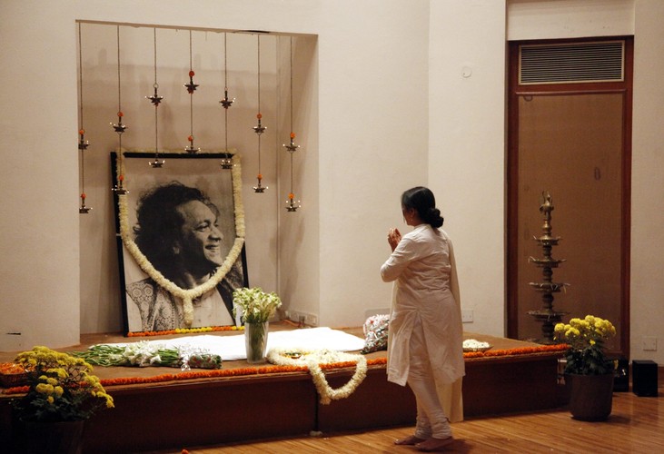 Pożegnanie wirtuoza w Centrum im. Raviego Shankara w Delhi