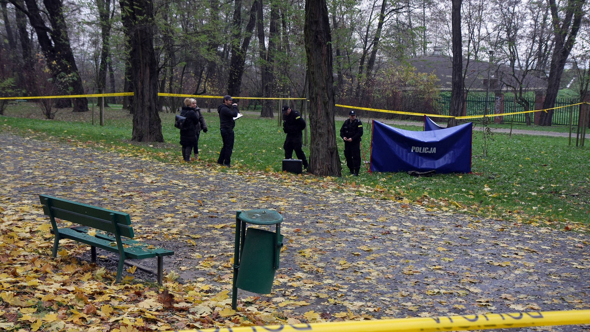 Krakowska policja i prokuratura wyjaśniają okoliczności tragedii, do której doszło w Nowej Hucie - informuje Radio Kraków.