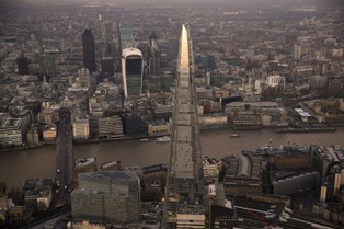 Wielki nabór do brytyjskiego wywiadu. MI6 zatrudni prawie 1000 osób