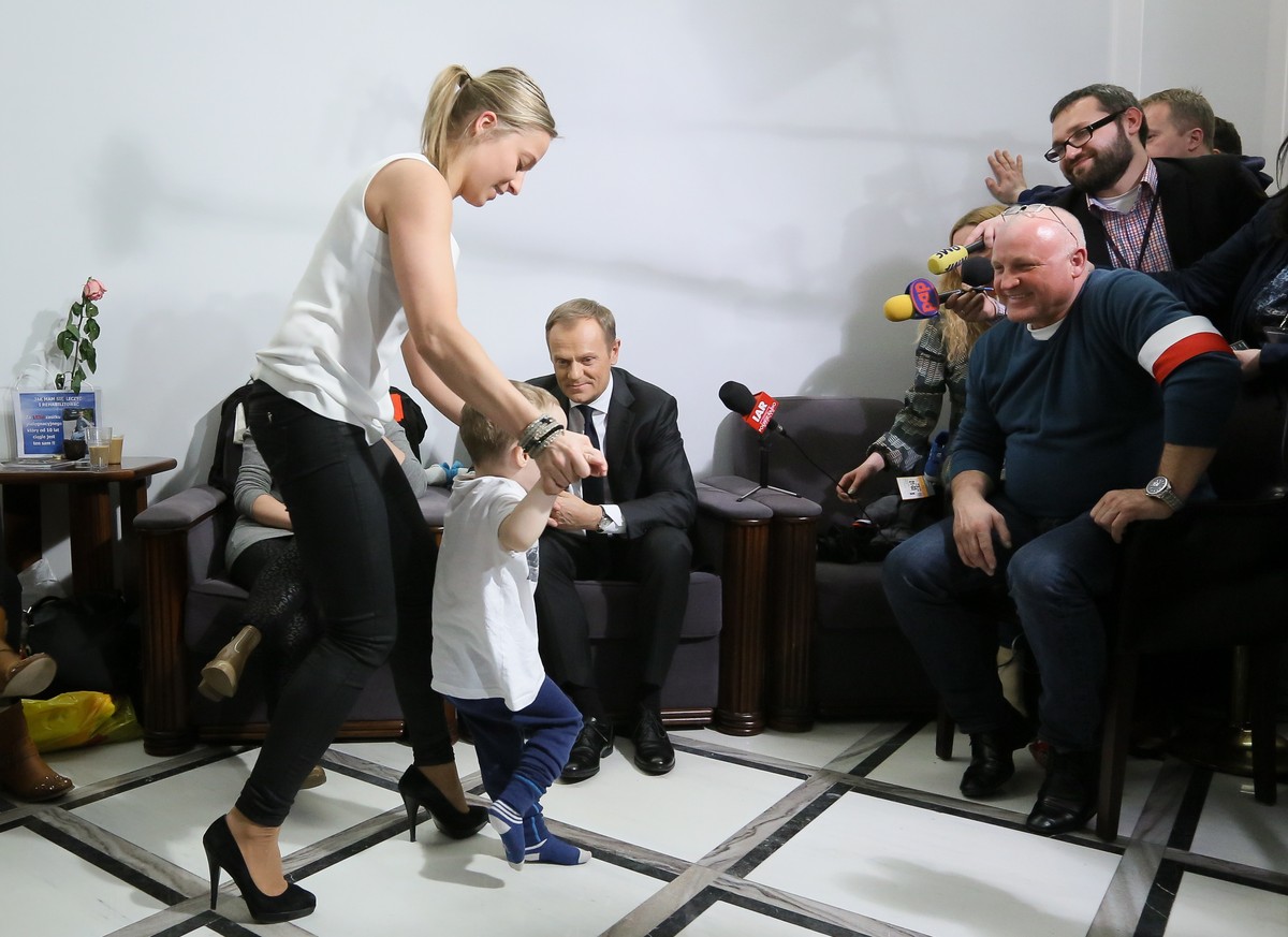 Spotkanie premiera z rodzicami niepełnosprawnych dzieci