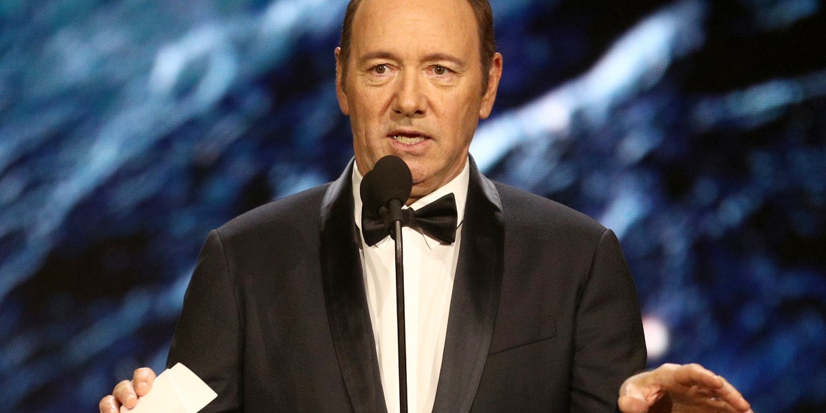 Kevin Spacey gets dropped by his agent and publicist after 'House of Cards' employees accuse him of sexual harassment and assault