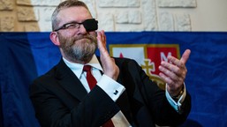 polacy jednoznacznie o delegalizacji partii grzegorza brauna. sondaż nie zost