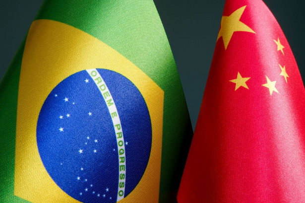 Flagi Brazylii i Chin