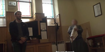 Zdjęcie księdza oskarżonego o pedofilię trzymali w domu jak relikwie. Dziennikarka zabrała głos