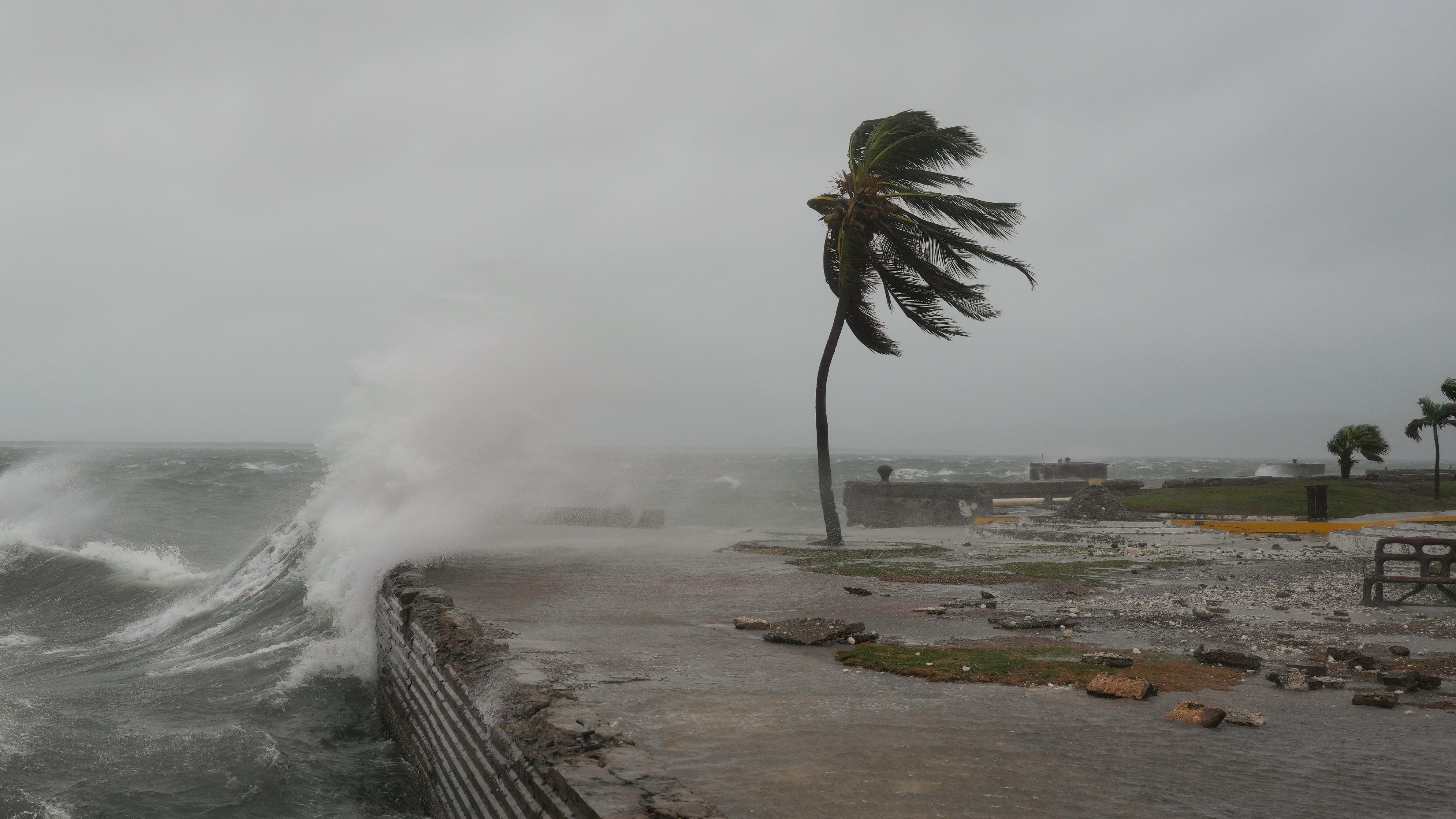 Hurricane Melissa devastates Jamaica with 185mph winds, killing 7