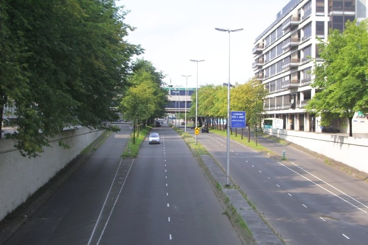 Zburzyli autostradę, by odsłonić kanał. To najlepsza przestrzeń publiczna w Europie!