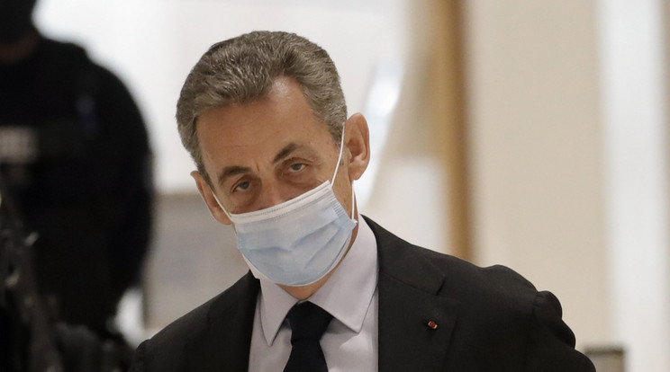 Két év letöltendő börtön várhat Nicolas Sarkozyre / Fotó: MTI/AP/Christophe Ena