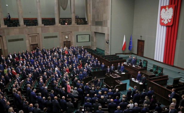 Projekt ws. zniesienia 30-krotności dzieli prawicę. "Będziemy przekonywać, żeby zagłosowali za"