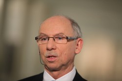 Lewandowski: Emerytury zagrożone, jeśli Polską będą rządzić "szaleńcy"