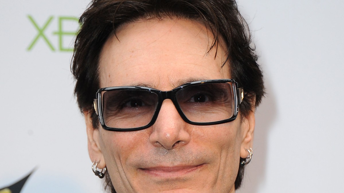 Steve Vai w Polsce! Artysta wystąpi 12 czerwca 2013 we Wrocławiu na koncercie z Międzynarodową Orkiestrą Symfoniczną "Evolution Tempo" w zabytkowym gmachu Hali Stulecia, zlokalizowanej na terenach Wrocławskiego Parku Szczytnickiego.