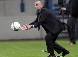 Wisła przegrała, trener rzuca klub. "Trzeba mieć jaja..."