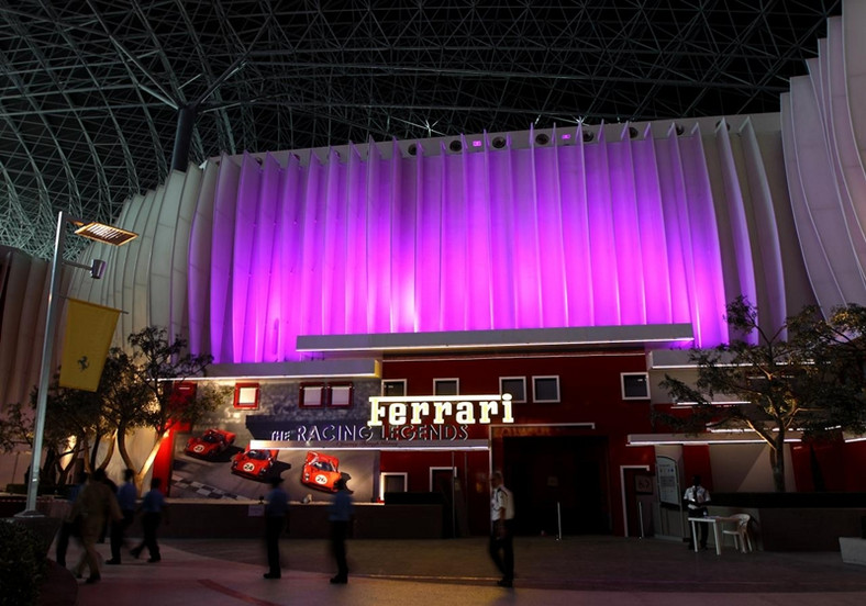 Ferrari World Abu Dhabi zaprasza