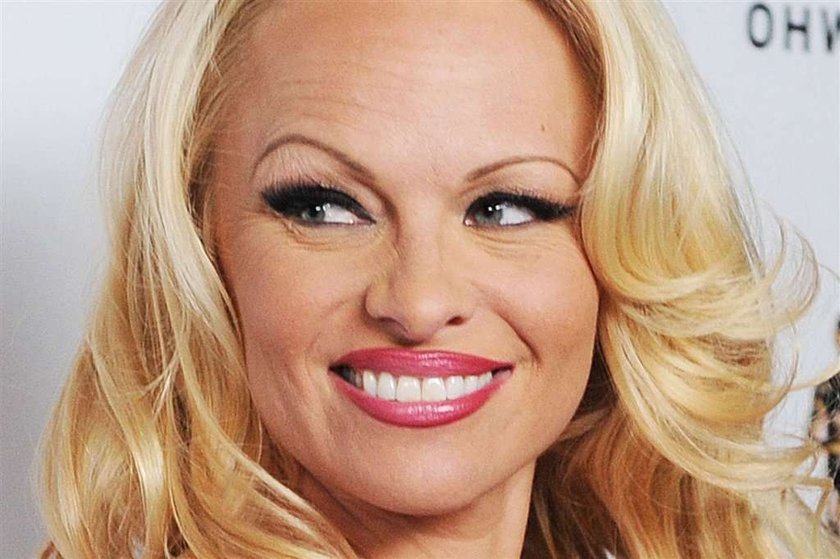 Straszna twarz Pameli Anderson