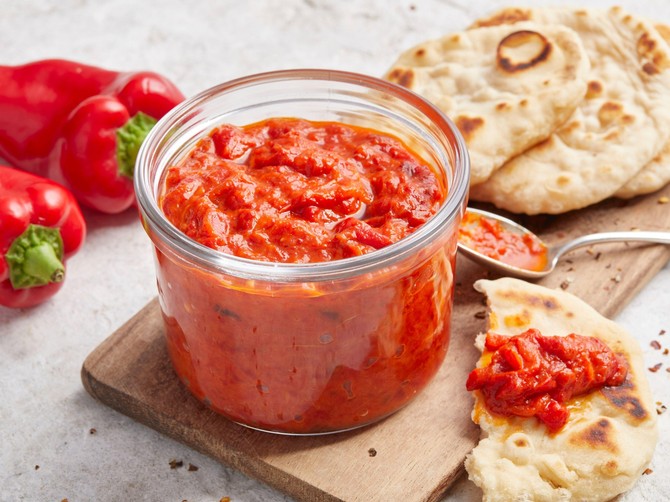 Najlepši starinski recept za makedonski ajvar od cepkanih paprika
