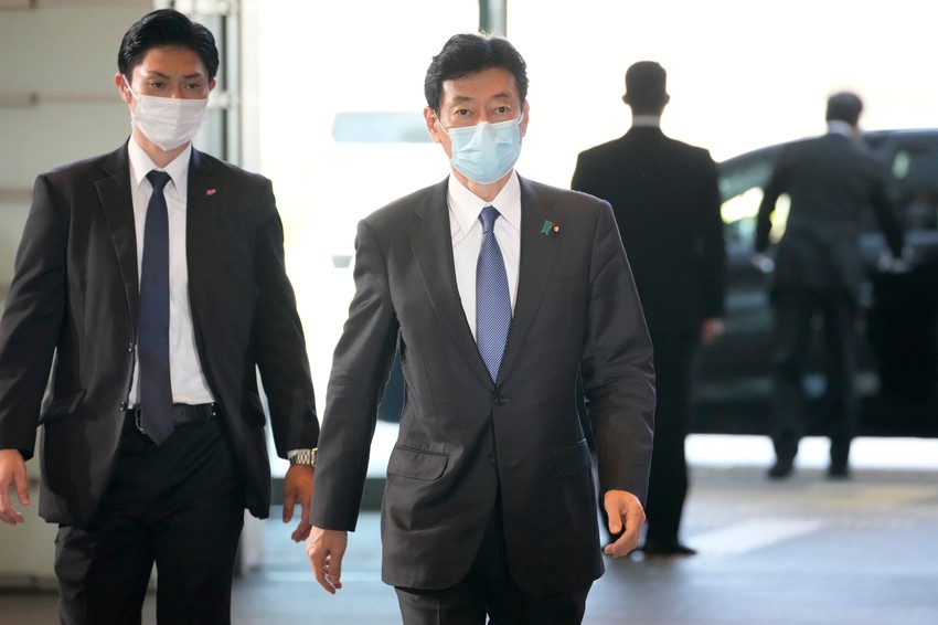 Novi ministar ekonomije Jasutoši Nišimura