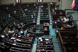 Sejm uchwalił ustawę o pomocy publicznej dla firm