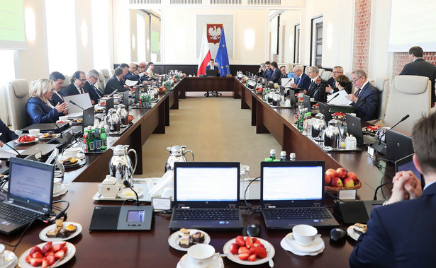 Szefernaker zdradza szczegóły rekonstrukcji rządu. "Obejmie też wiceministrów. Będzie wiele młodych osób"