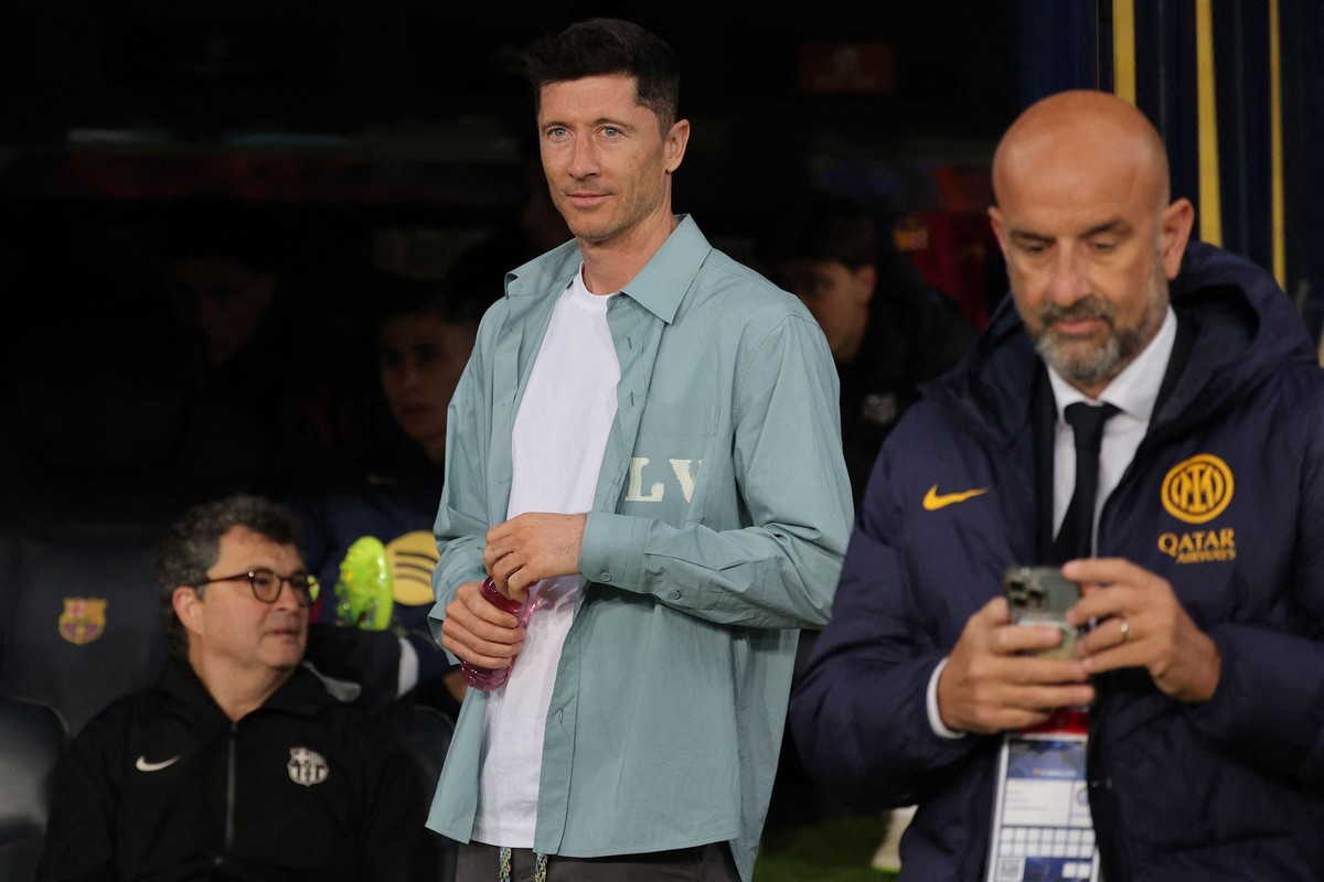 Robert Lewandowski nocą pojawił się w warszawskiej hali. Zobaczcie, kto mu towarzyszył