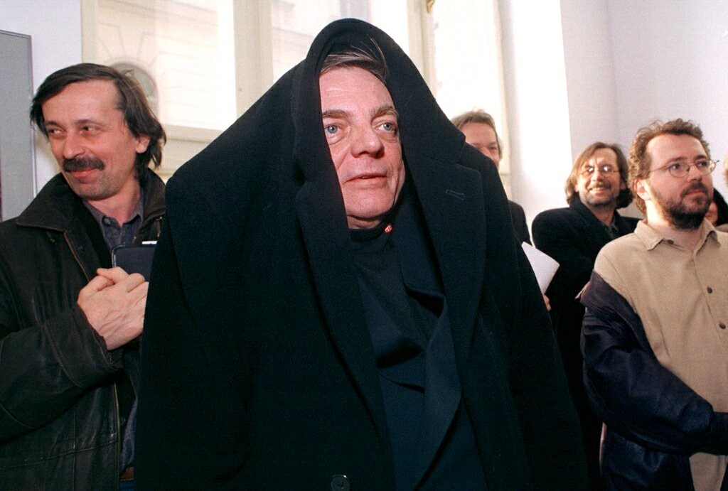 Herec Stano Dančiak († 75).