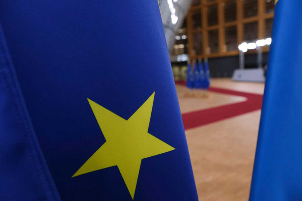 Komisja Europejska budynek flaga Unia Europejska