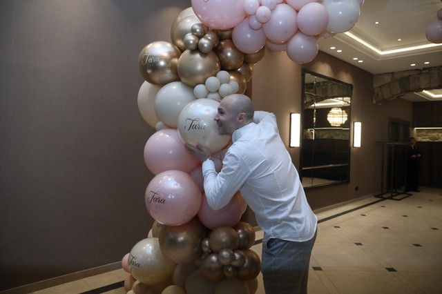  Na ovim majicama je roze slovima bilo ispisano Cepaj, brale, postao sam ćale.