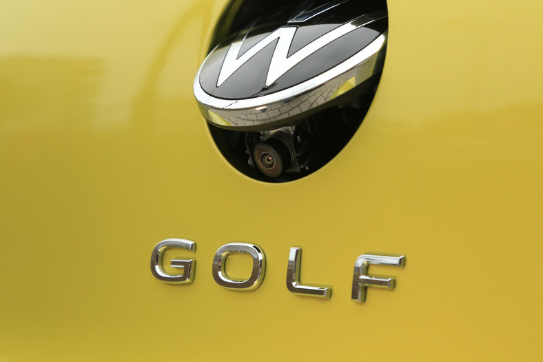 Volkswagen Golf VIII 1.5 eTSI DSG