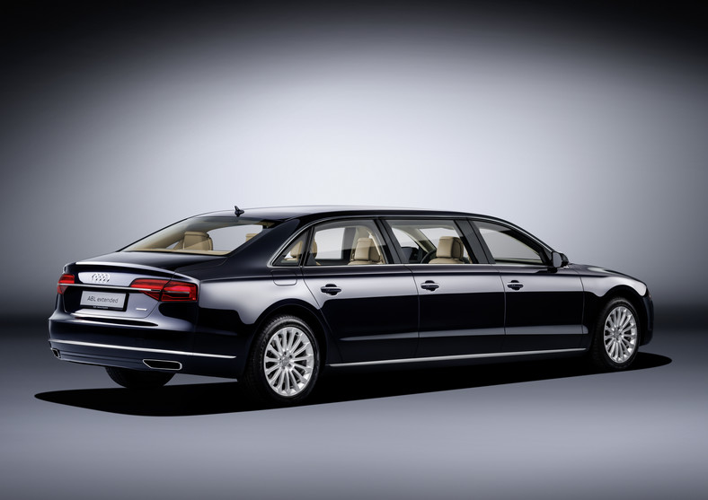 Audi A8 L extended