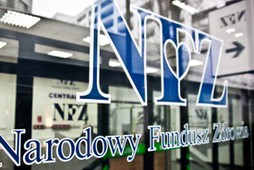 NFZ zaczął sprawdzać recepty wypisywane przez lekarzy