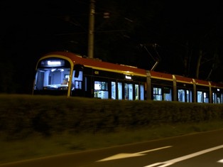 Najcichsze tramwaje w Polsce mogą już jeździć po Warszawie. Nowe pojazdy Hyundaia mają homologację