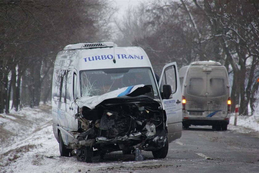 Straszny wypadek! 11 młodych ludzi jest rannych. ZDJĘCIA