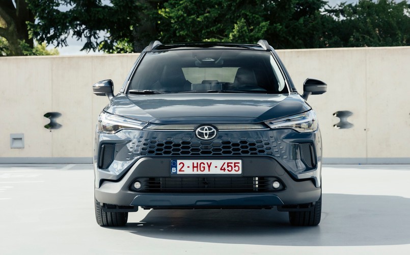 Pierwsze 1000 aut sprzedali w ciemno. Nowa Toyota wjeżdża do salonów