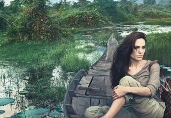 Angelina Jolie - boso w kampanii Louis Vuitton