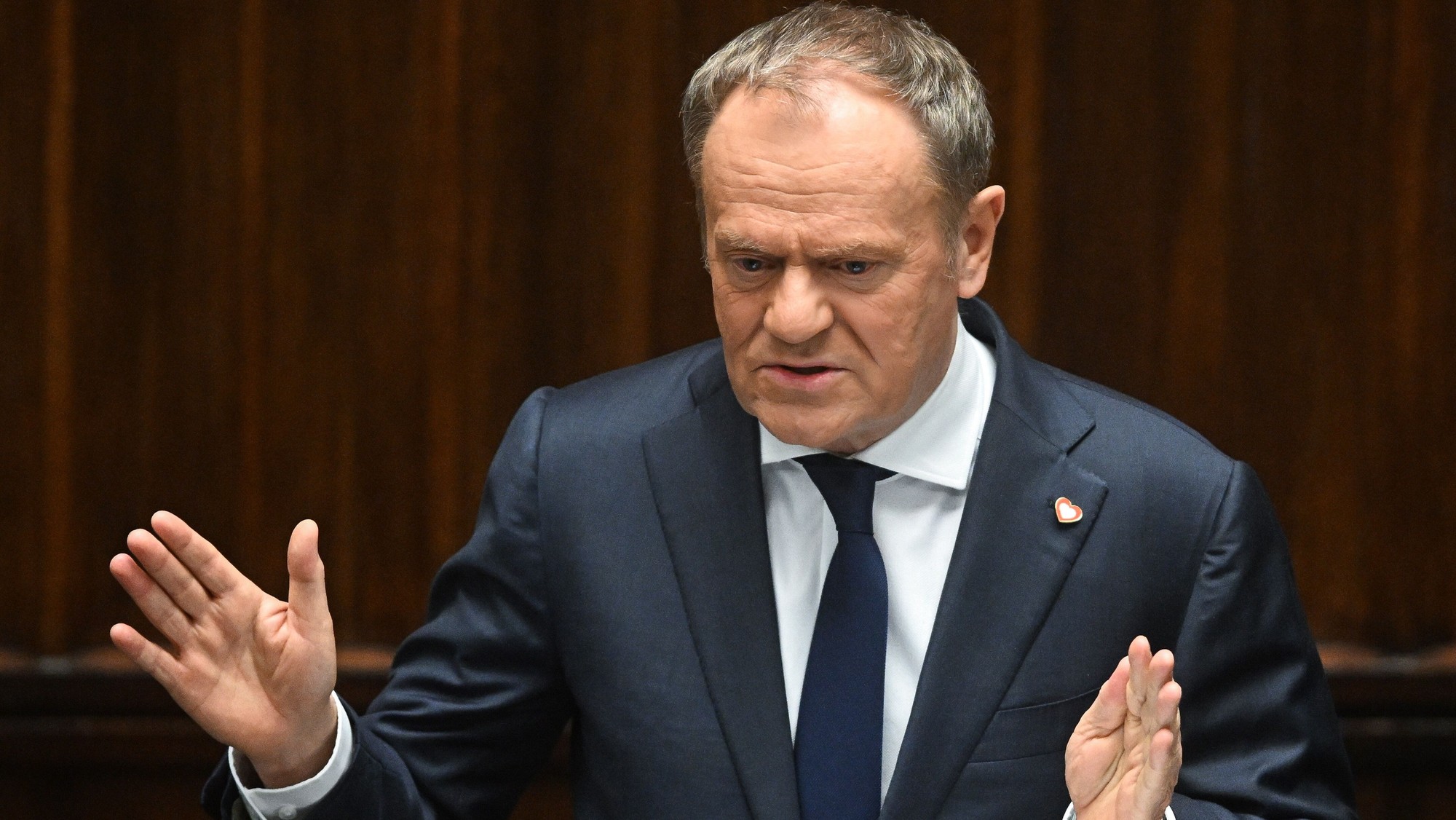 Poľský premiér Donald Tusk počas prejavu pred poslancami Sejmu 7. marca 205 vo Varšave.