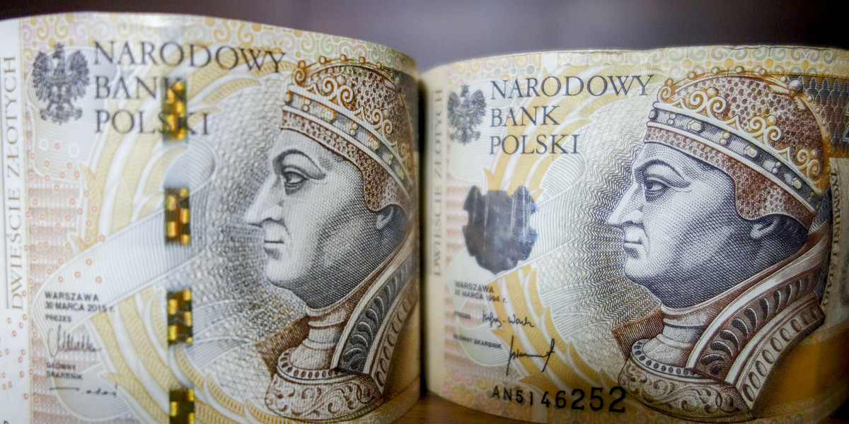 Podwyżka o 200 zł brutto w 2022 r. może oznaczać podwyżkę netto o kwotę wyższą niż wspomniane 200 zł. Wszystko za sprawą zapowiedzianych przez rząd zmian zawartych w Polskim Ładzie.