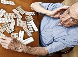 Seniorzy nie muszą oszczędzać na lekach. Jest sposób