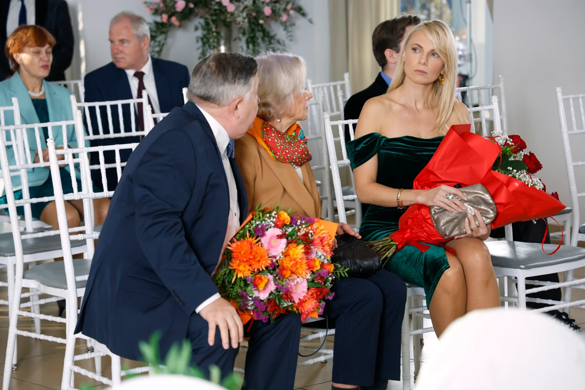 Prawdziwa sensacja. Gwiazda "Klanu" dołącza do obsady hitu TVN