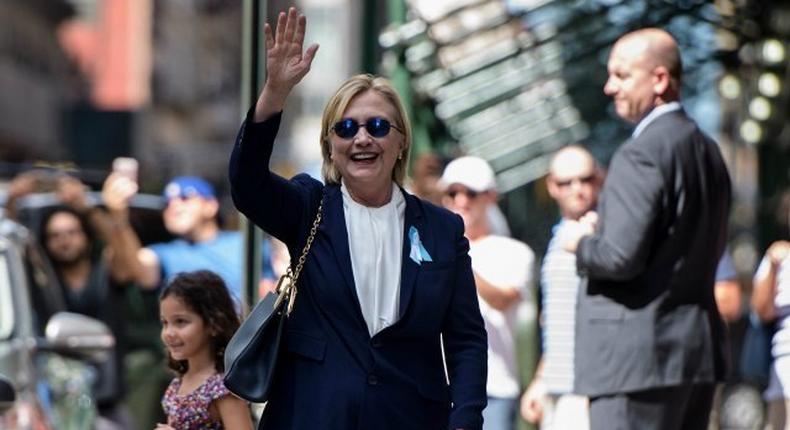 Clinton's bout of pneumonia raises worries for Democrats