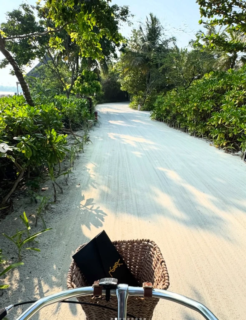 Sonja uživa na Maldivima